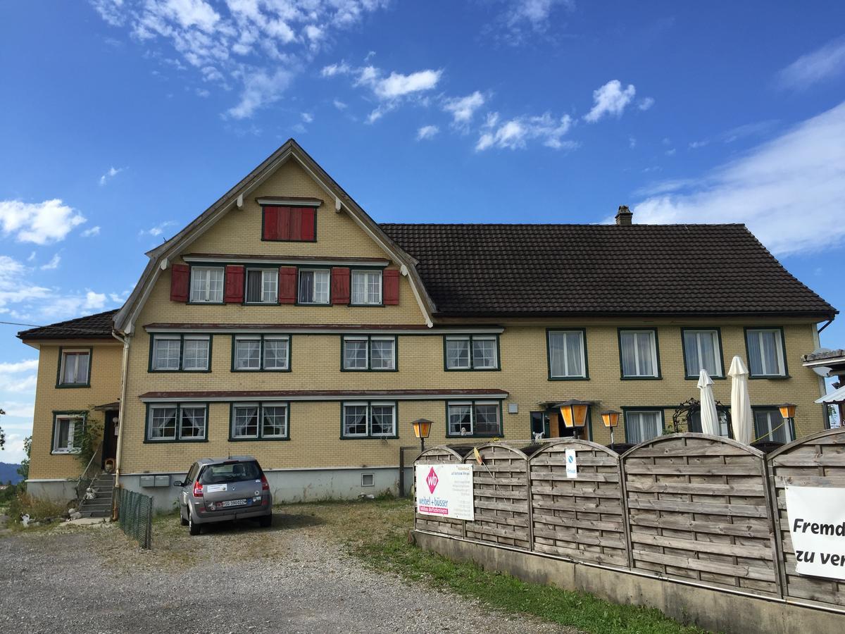 Wohlfuehloase Fuer Mensch Und Hund Bed & Breakfast Uzwil Eksteriør bilde